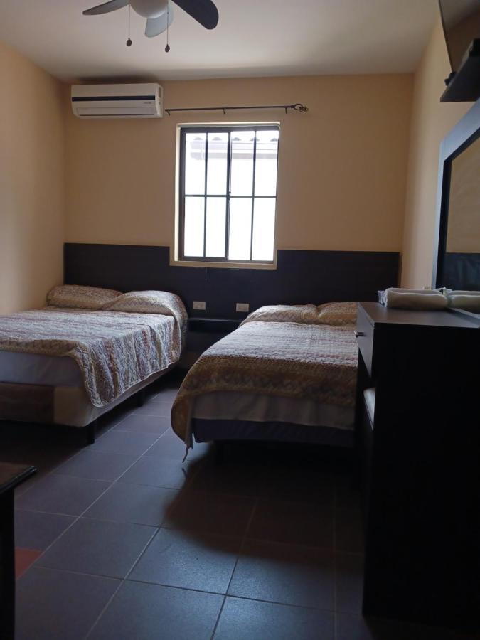 Habitaciones Casa Cuscatlan Tamanique Quarto foto