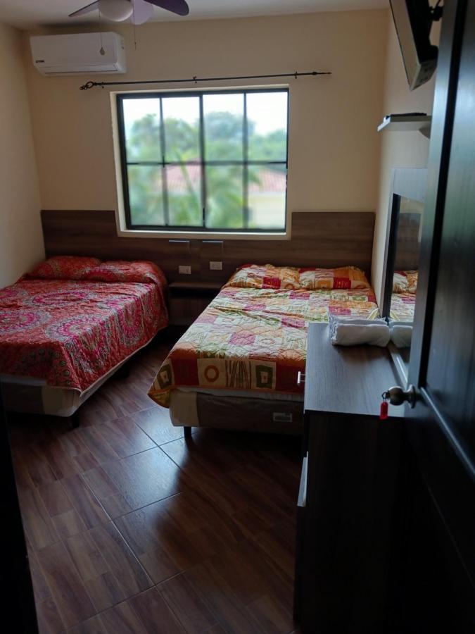 Habitaciones Casa Cuscatlan Tamanique Quarto foto